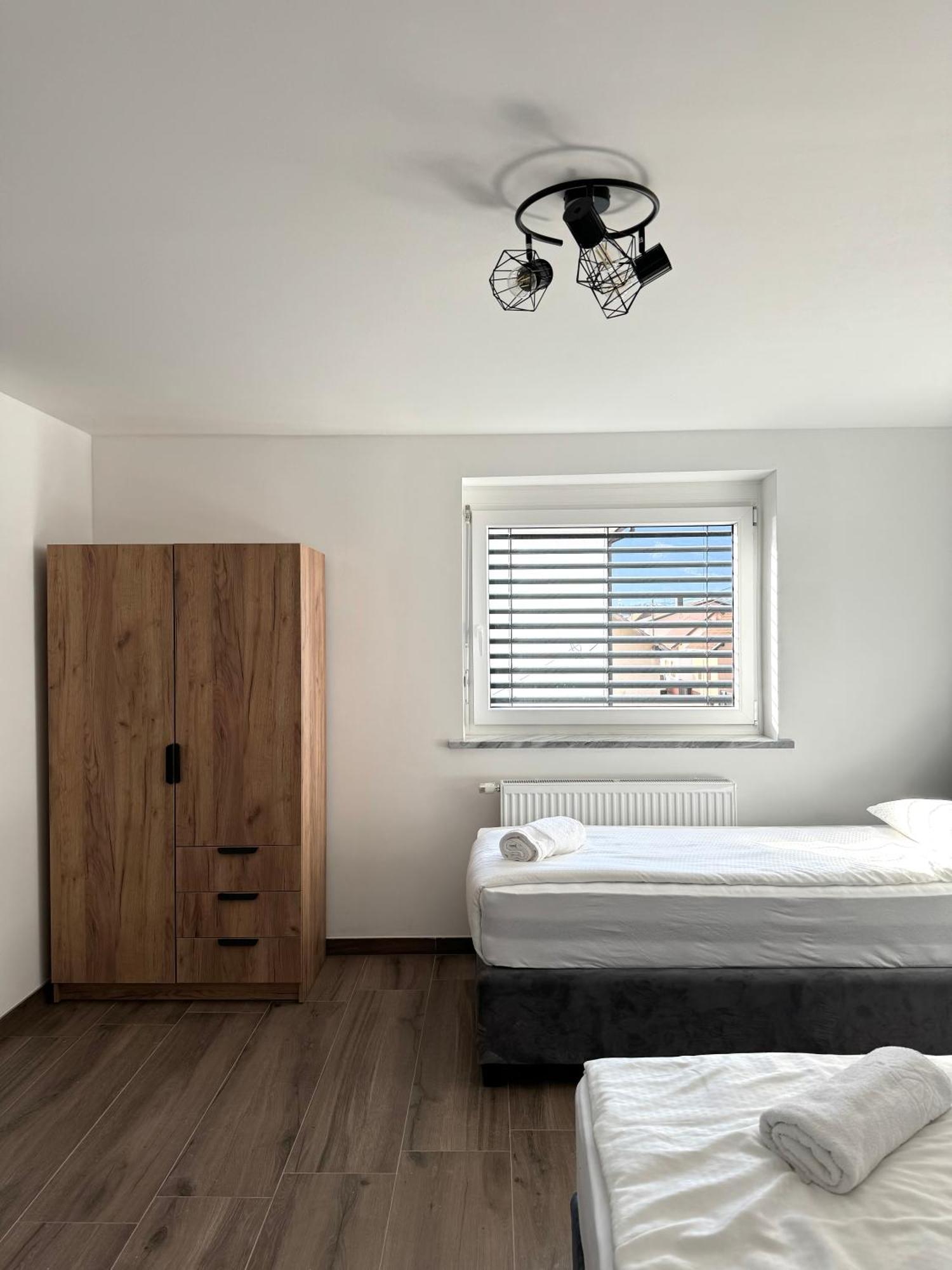 L&L Rooms Maribor Eksteriør bilde